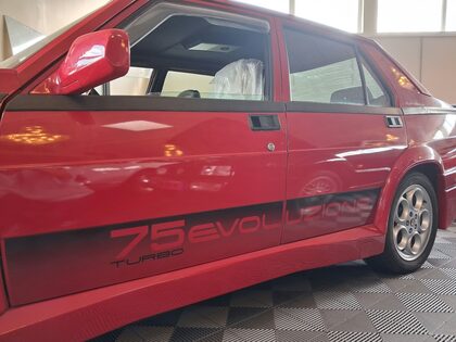 Vente Alfa Romeo 75 Turbo Evoluzione - Non défini - 1988 - 85 000 €